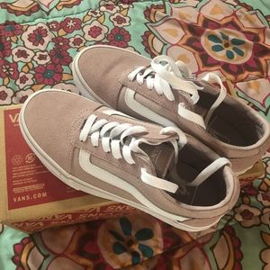 Brand New Vans Shoes *Dusty Pink* Women’s Size 6